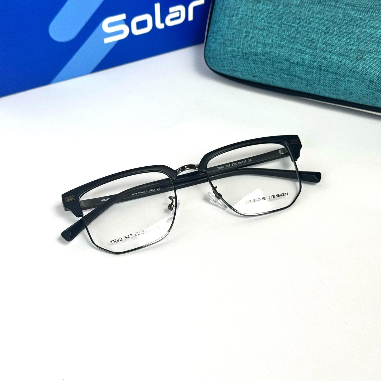 Ringmaster Black frames 027