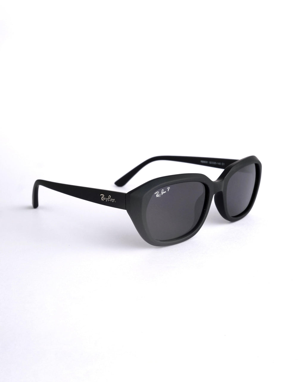 Branded oval  black sunglass 665