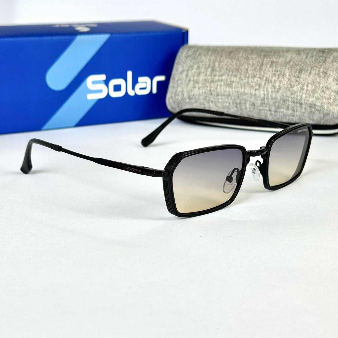 Unisex urban style sunglasses
 022