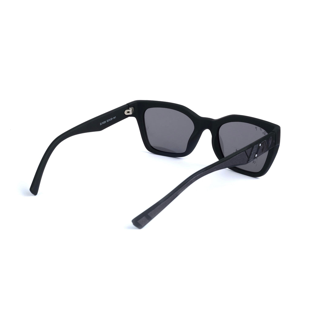 Polarized black 477