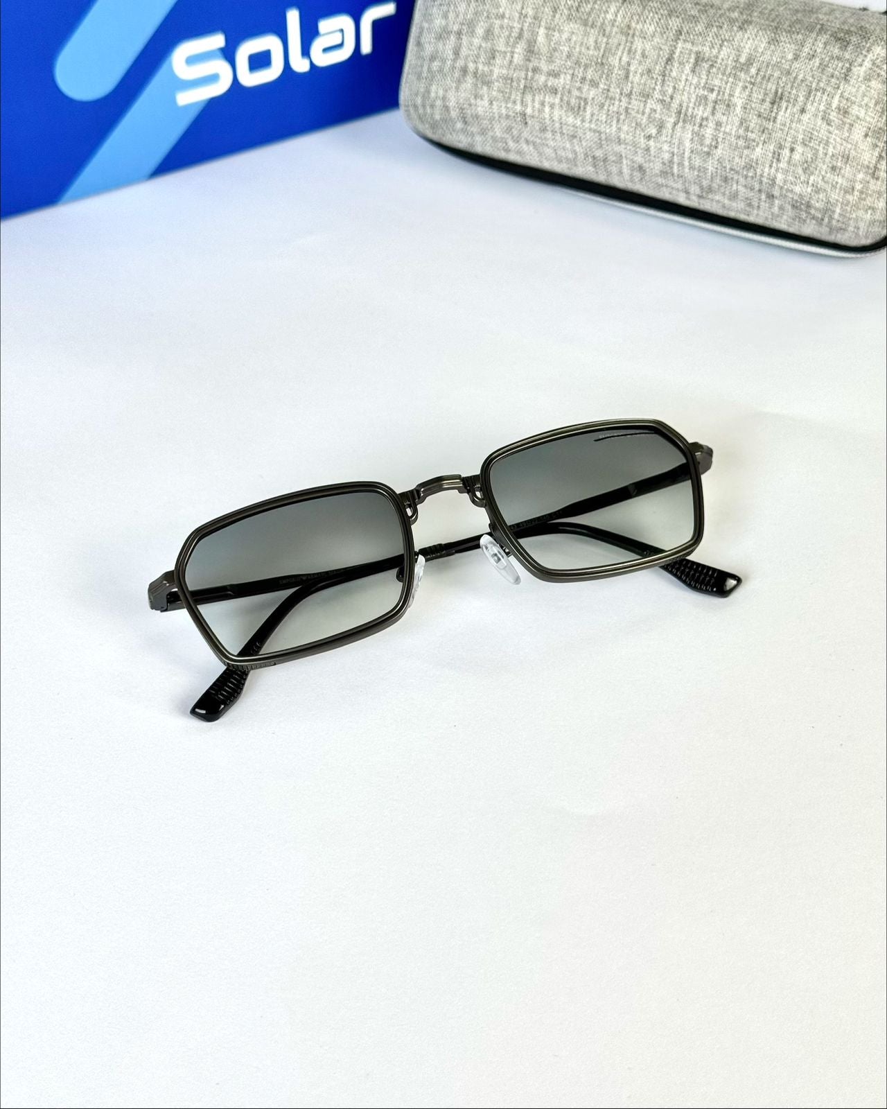 Unisex urban style sunglasses 023