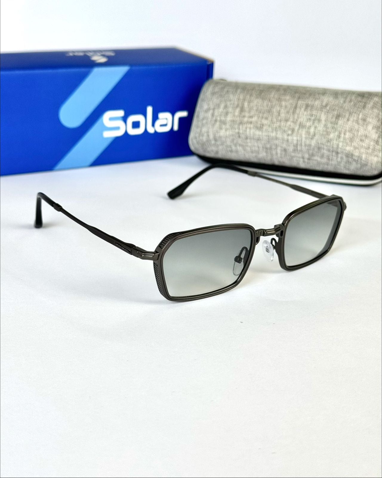 Unisex urban style sunglasses 023