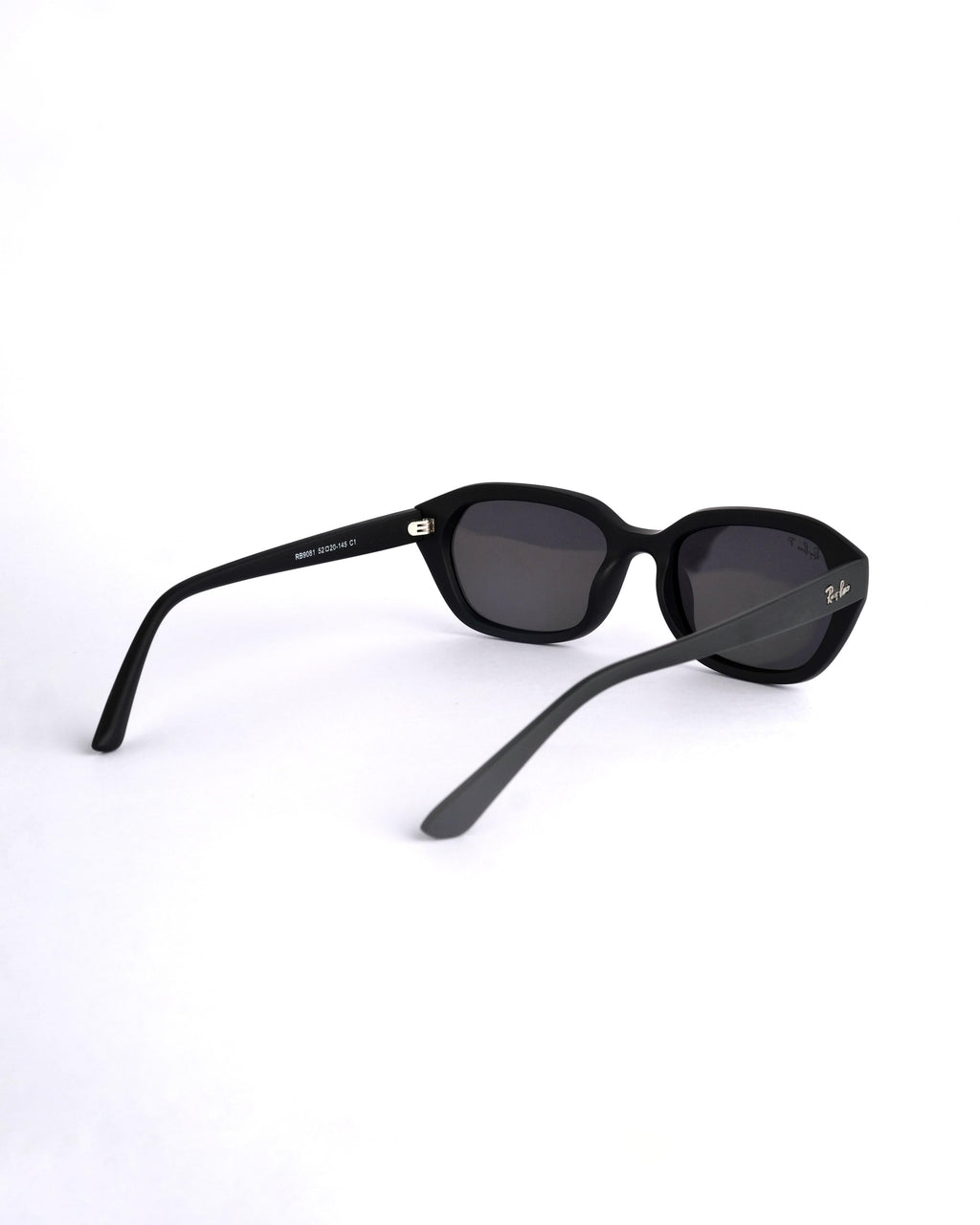 Branded oval  black sunglass 665