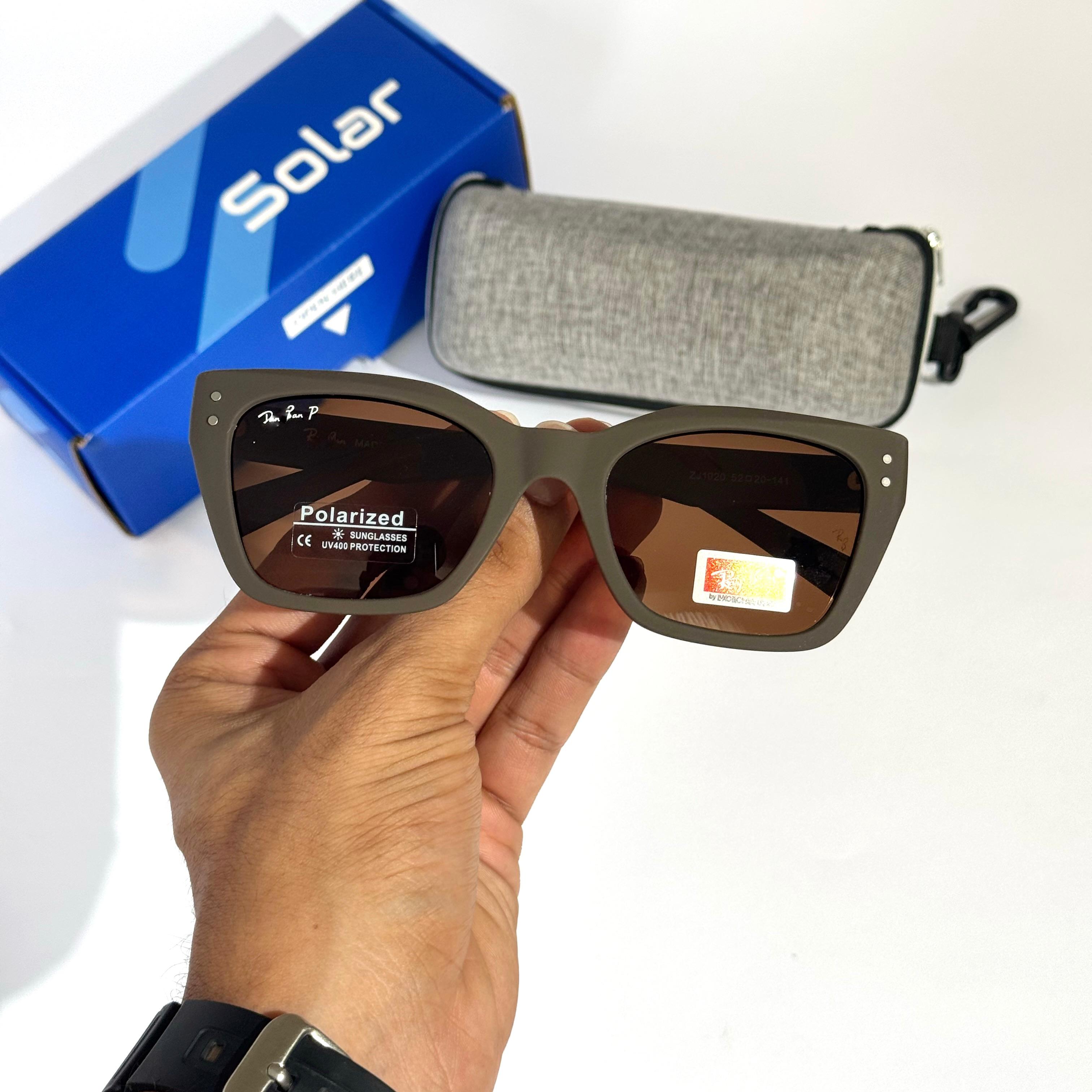 Polarized brown 476