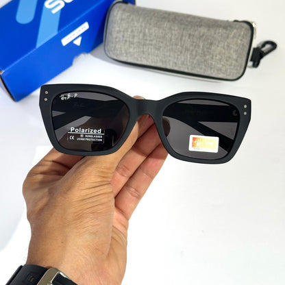 Polarized black 477