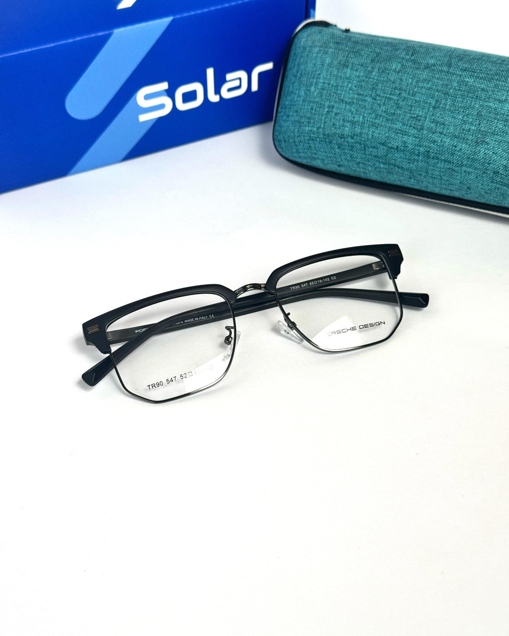 Ringmaster Black frames 027