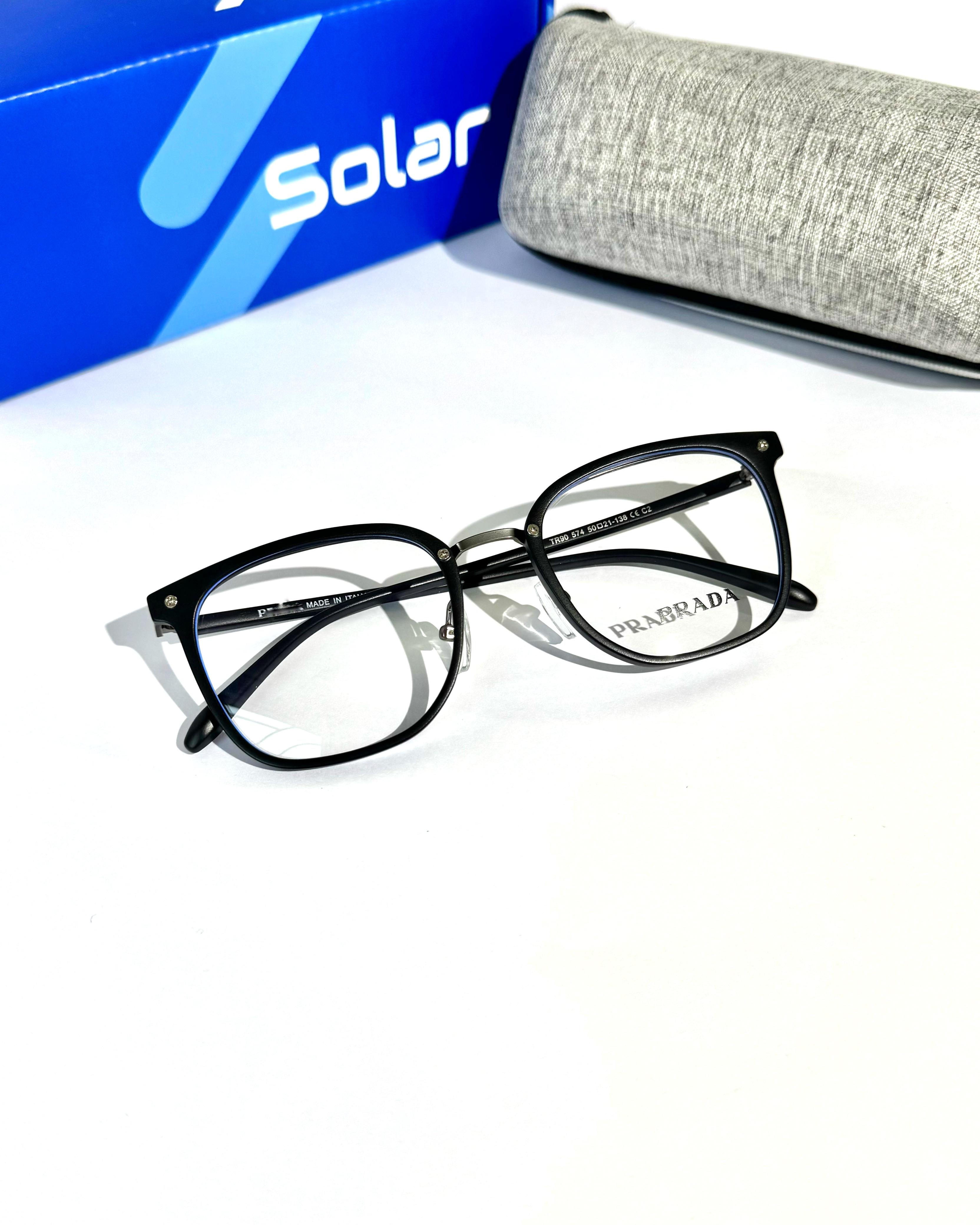 Unisex Feather light Black frames 072
