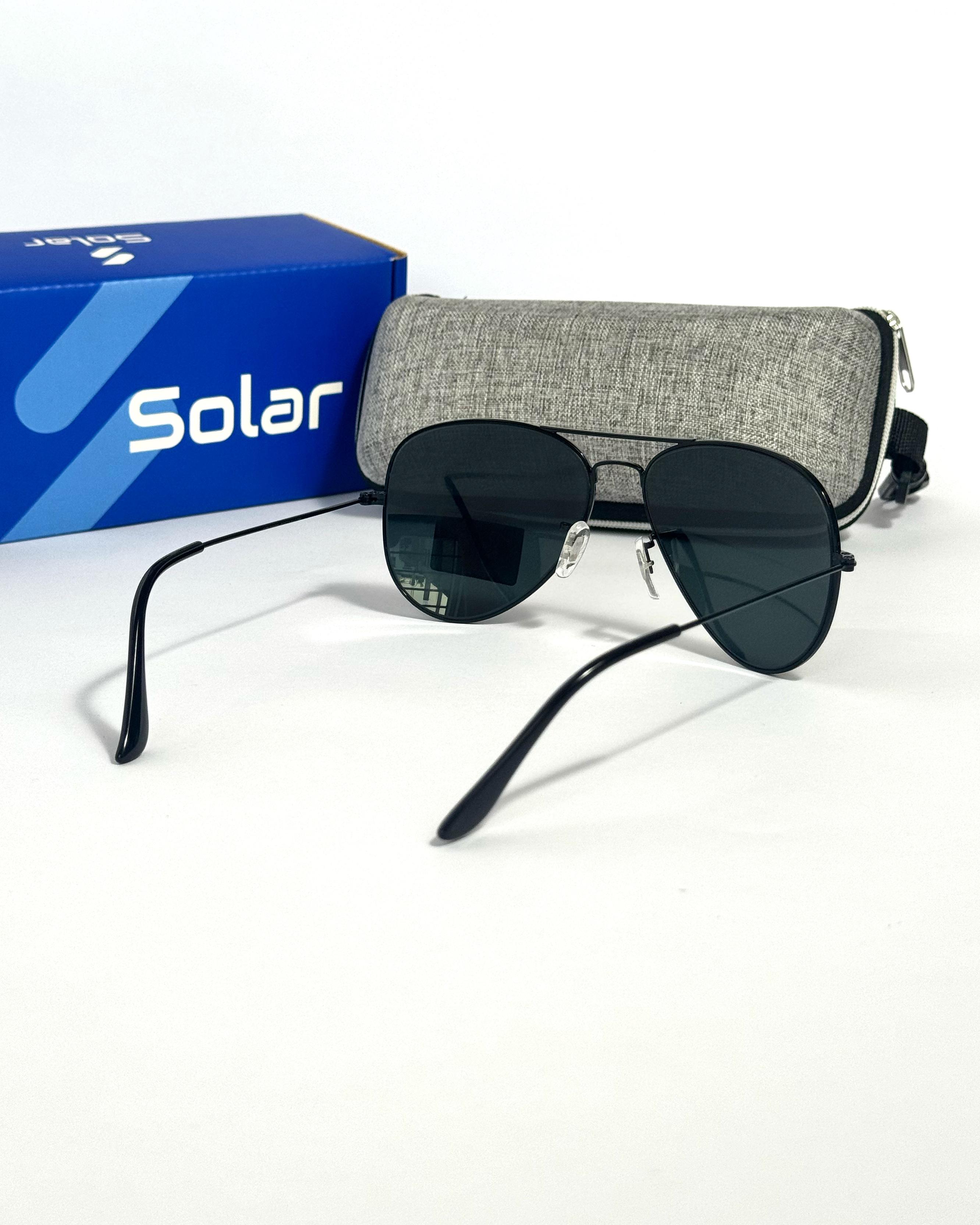 Glass lens black Medium 425