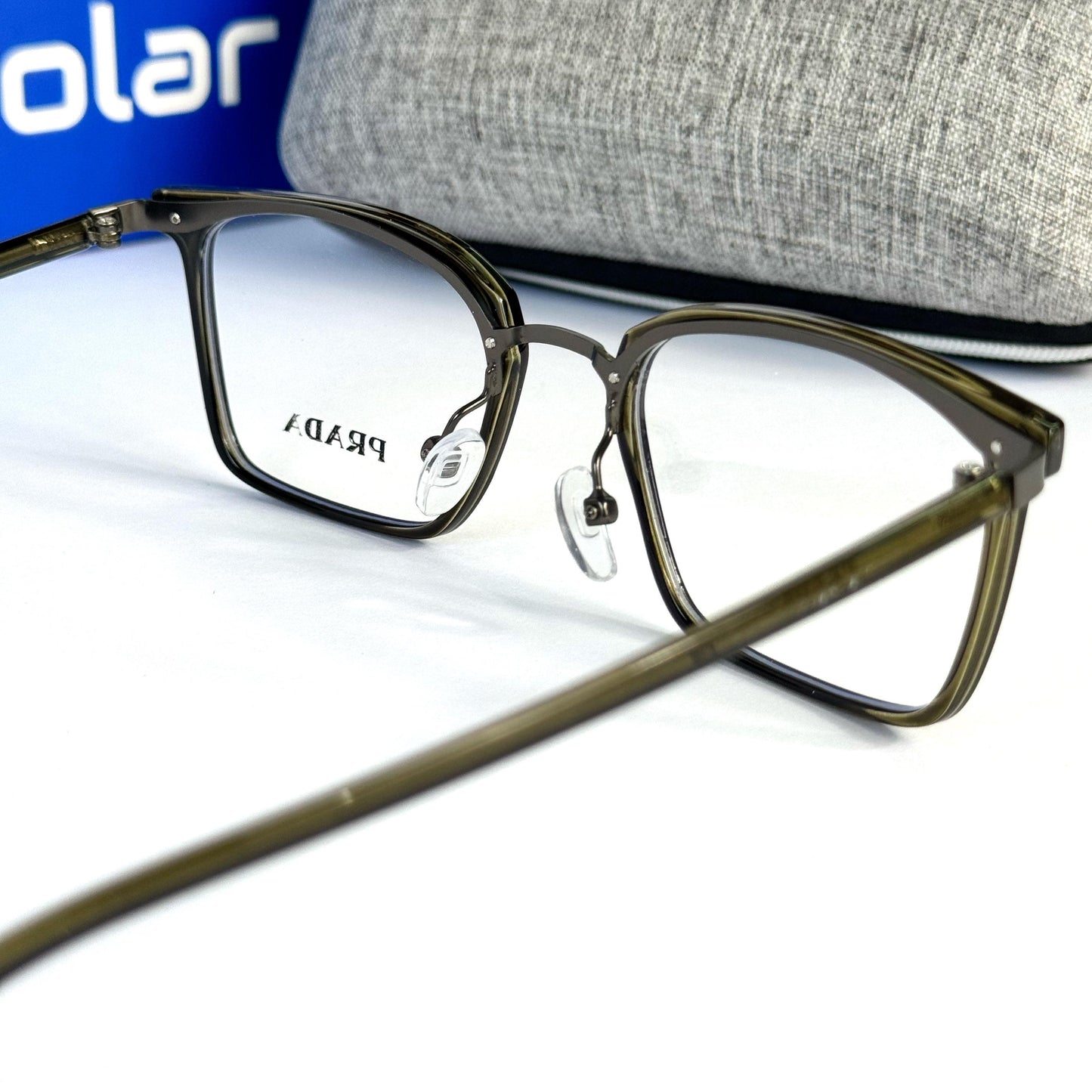Unisex Feather light Olive frames 076