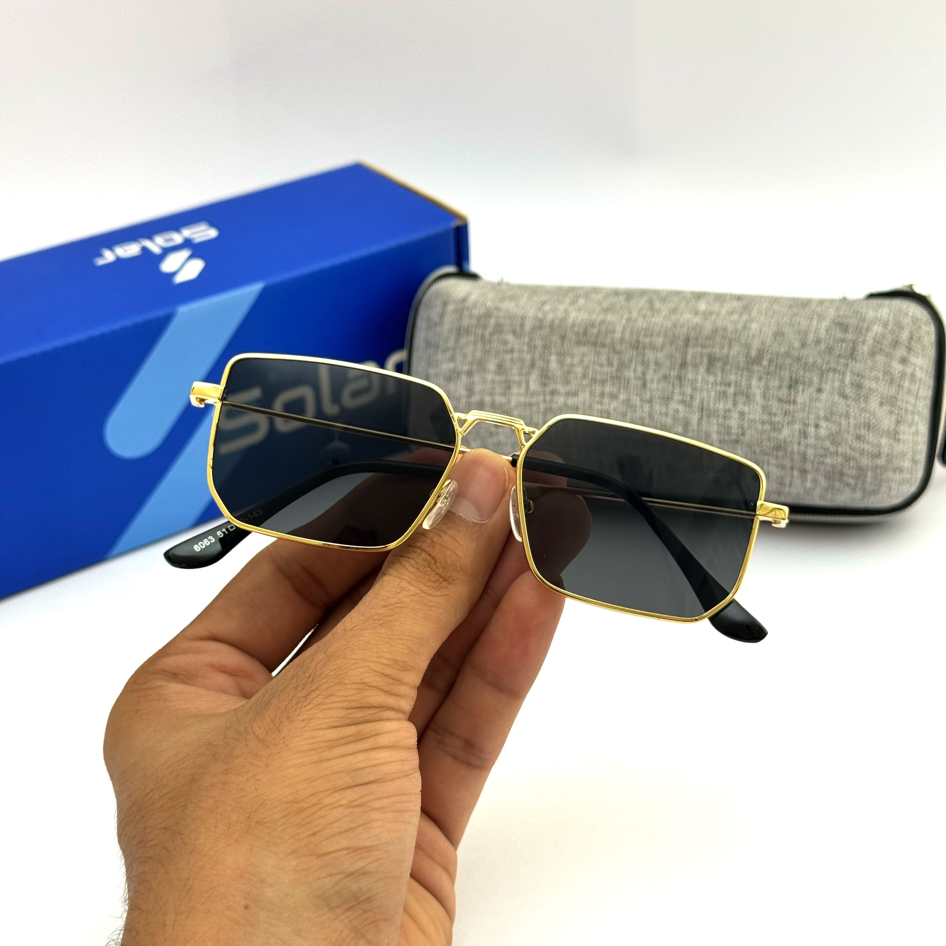 Square Retro sunglasses 121