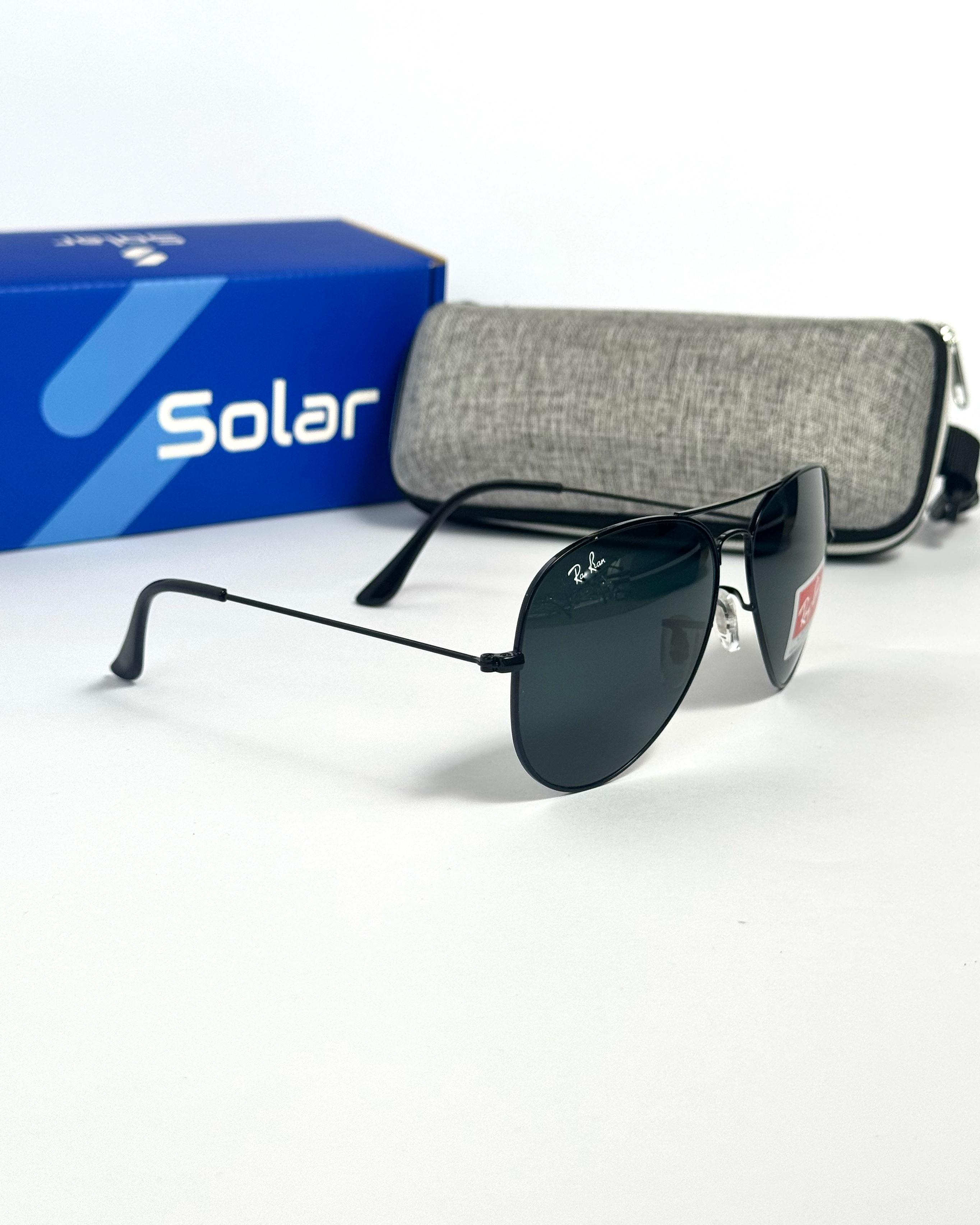 Glass lens black Medium 425