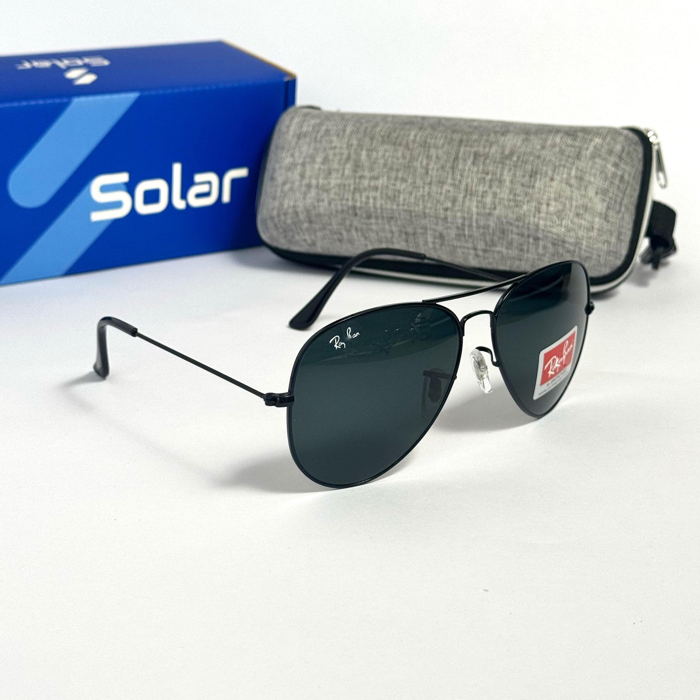 Glass lens black Medium 425