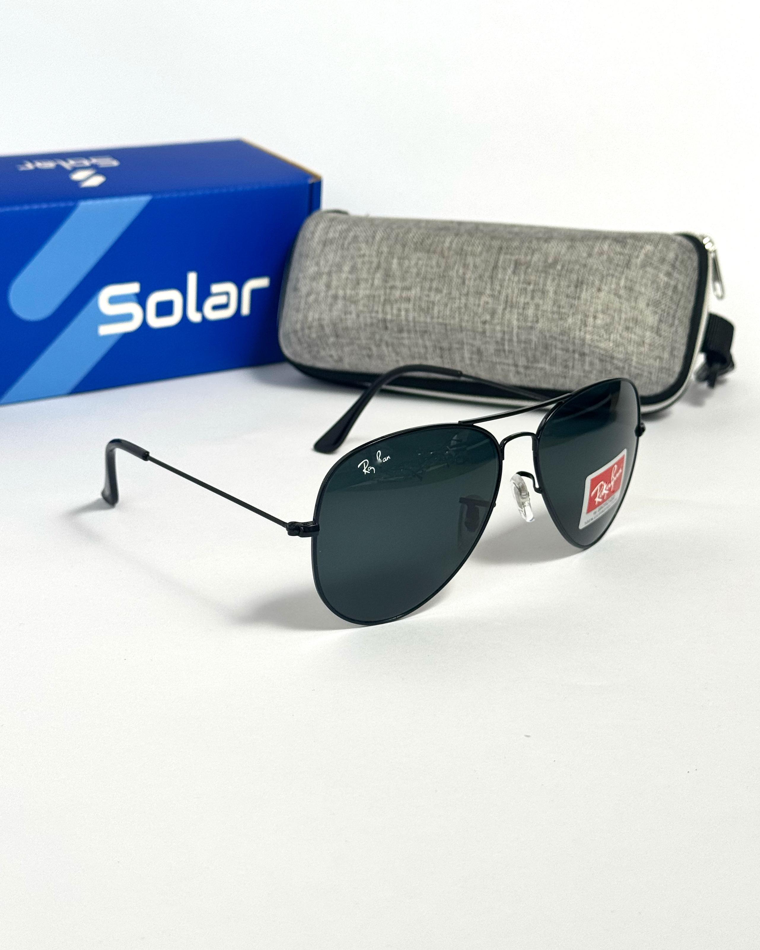 Glass lens black Medium 425
