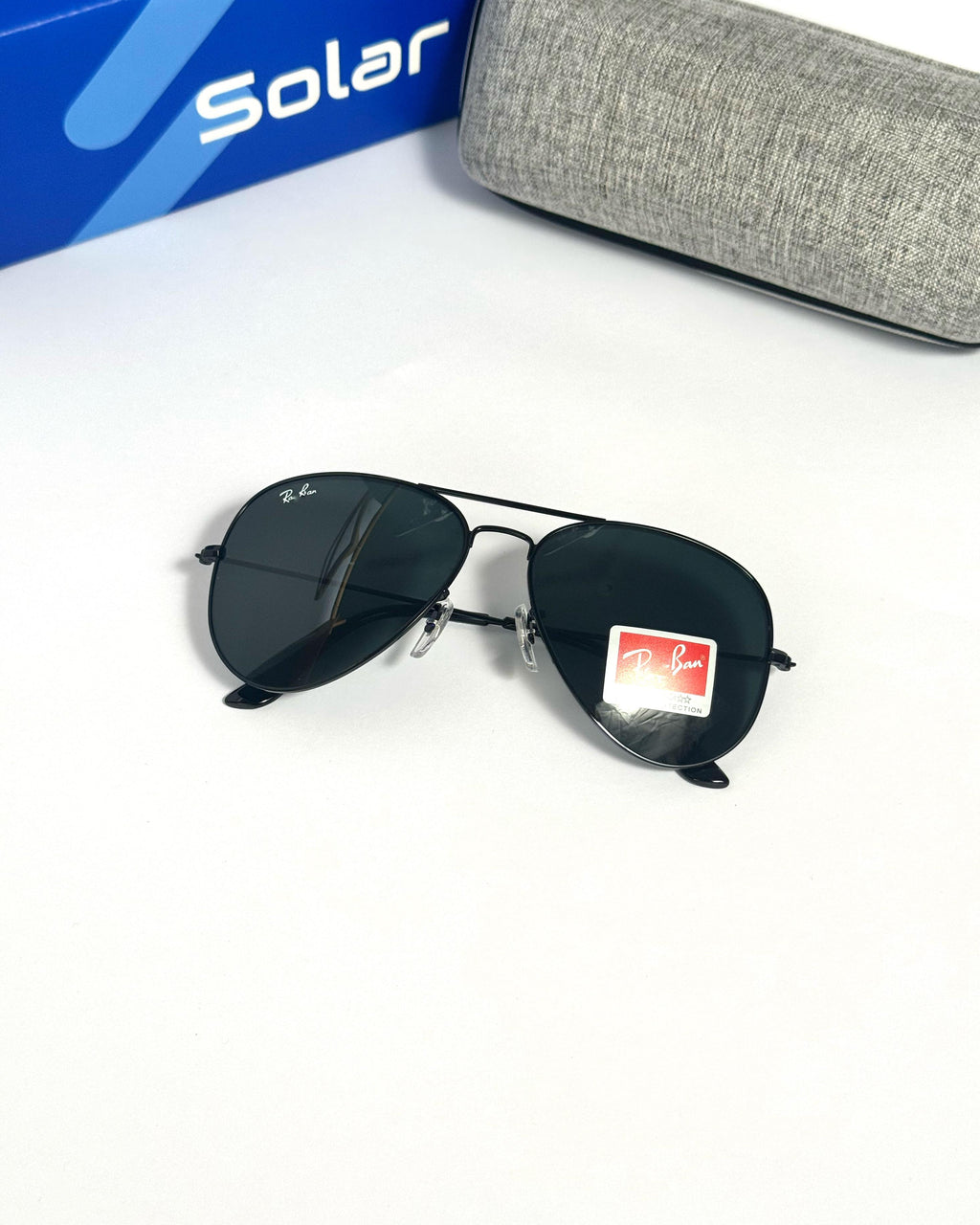 Glass lens black Medium 425